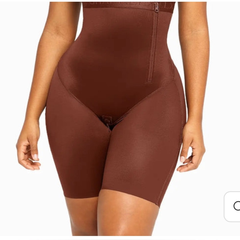 SHAPELLX High Waisted Body Shaper Shorts #890 size large - brown